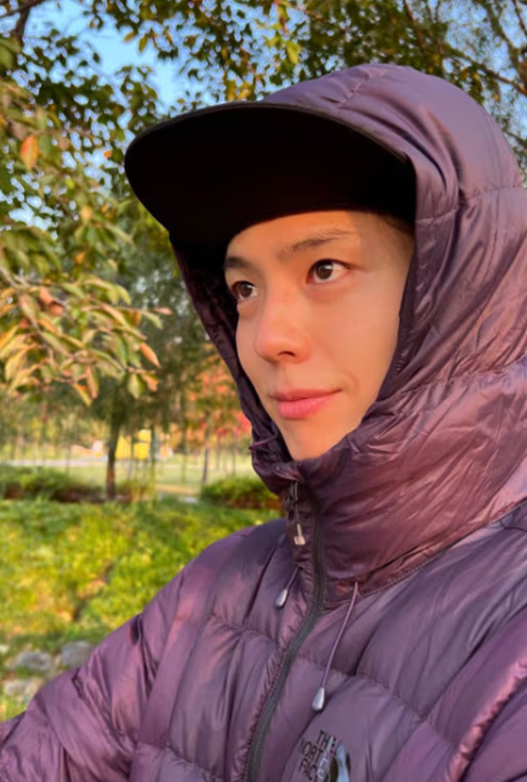 박보검 보라색 패딩1