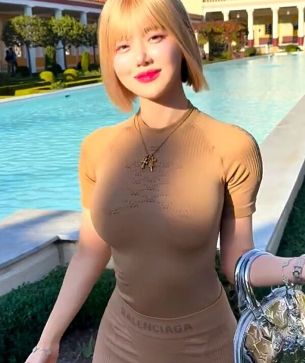 DJ소다 누드톤 착시 패션2