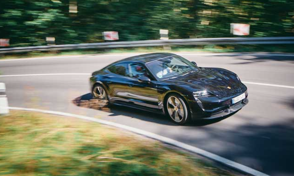 포르쉐 타이칸 800V 2